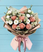 Букет цветов из:  Розы, Альстромерии и Лизиантусы #REPLACE_PRED# Воскресенском