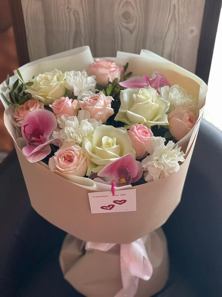 Букет цветов из: Орхидеи, Розы и Гвоздики в Воскресенском