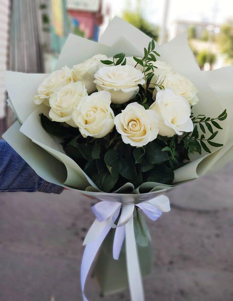 Букет Белые розы Проуд в Воскресенском