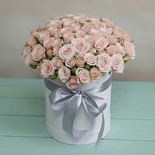 Цветочная композиция из Розы в шляпной коробке в Воскресенском