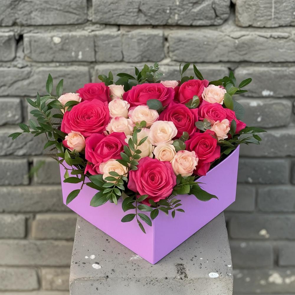 Цветочная композиция из Розы в коробке в Воскресенском