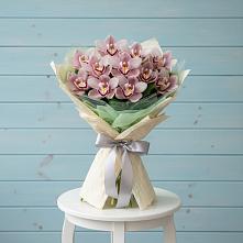 Букет цветов из:  Орхидеи и Розы в Воскресенском