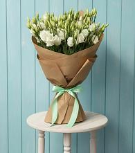 Букет цветов из:  Лизиантусы в Воскресенском