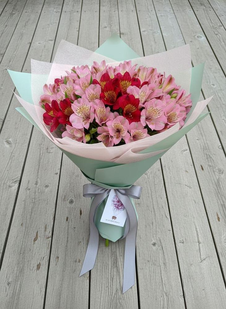 Букет цветов из: Альстромерии в Воскресенском
