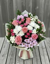 Букет цветов из:  Альстромерии, Гвоздики, Розы и Хризантемы в Воскресенском