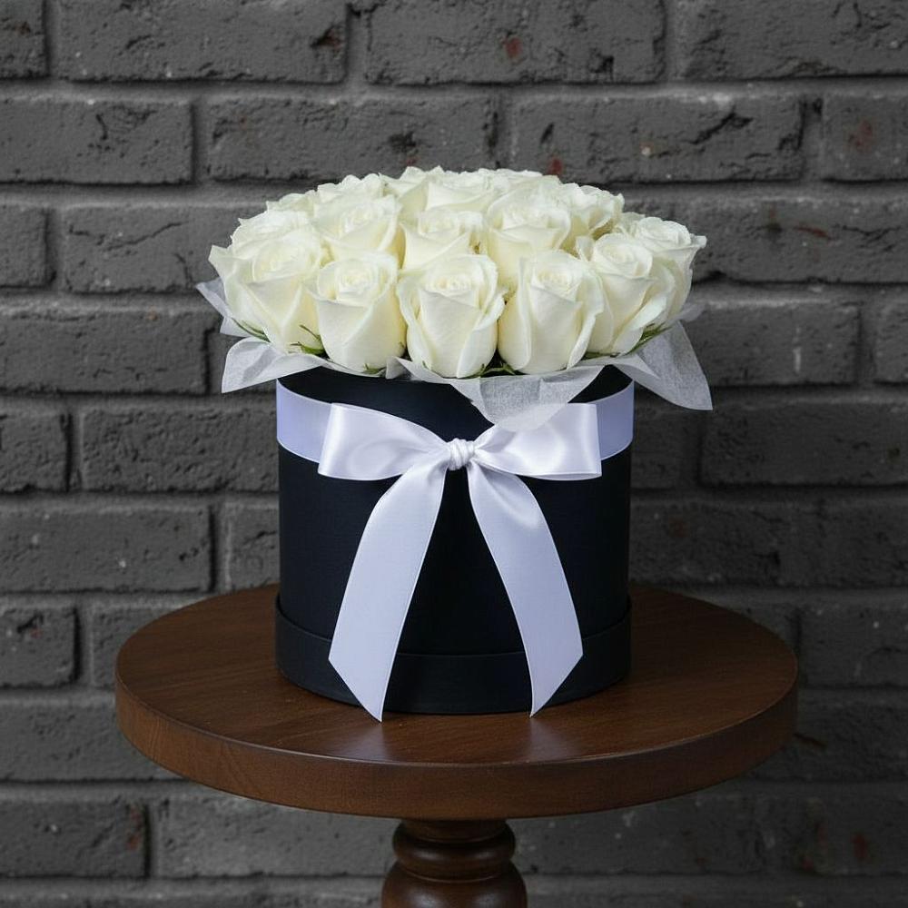 Цветочная композиция из Розы в шляпной коробке в Воскресенском